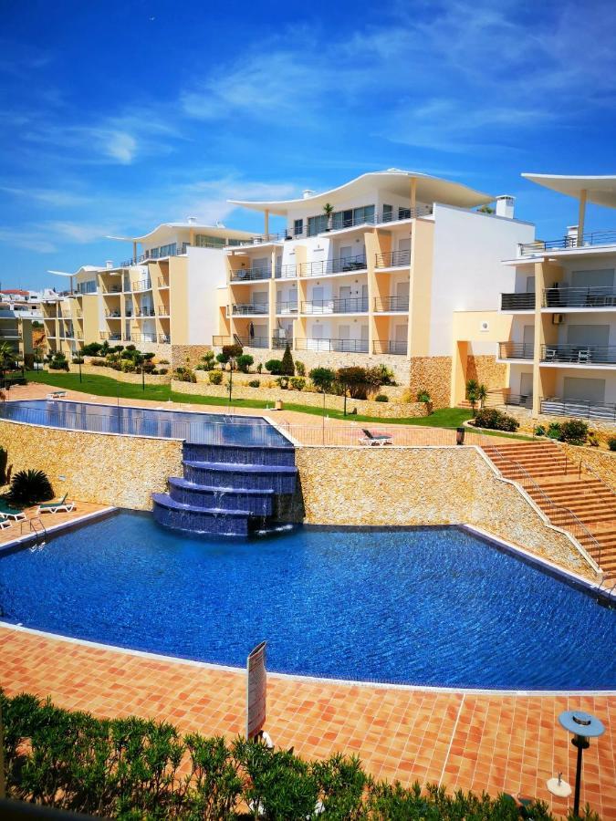 Апартаменты Penthouse With Sea Views Албуфейра Экстерьер фото